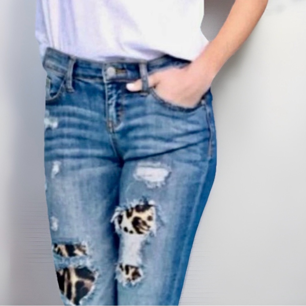 Womens Jeans Size 9 29 Skinny Leopard Print Patches Distressed Judy blue - Picture 2 of 10